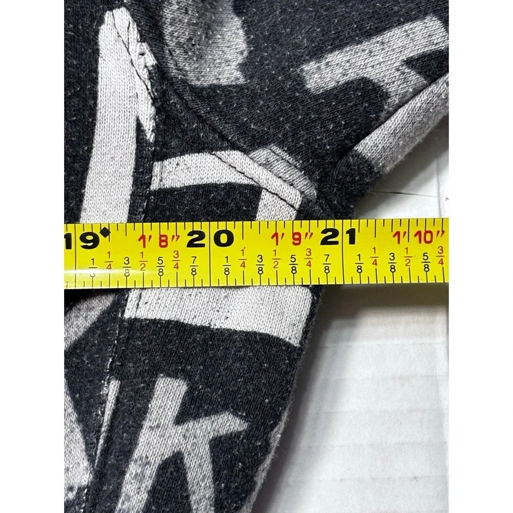 Nike‎ DA0061-010 Graffiti Logo All Over Print Hoodie Black White Small Men's